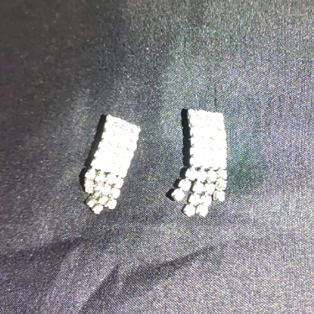 Elegant Silver Rhinestone Earrings
